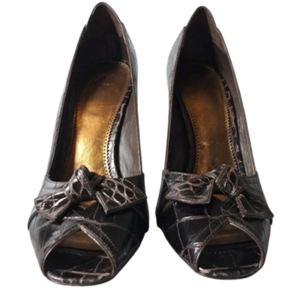 J Vincent Women's Size 10M Leather Peep Toe Heels‎ Brown Croc Embossed Pumps